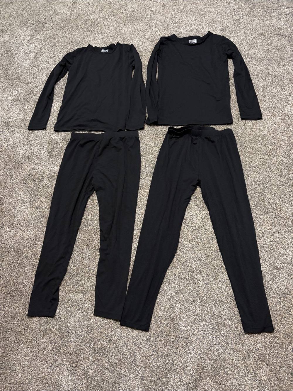 32 Degrees Kids Black Long-Sleeve Thermal Sets - 2 Pieces 2 Sets Size M 8/10